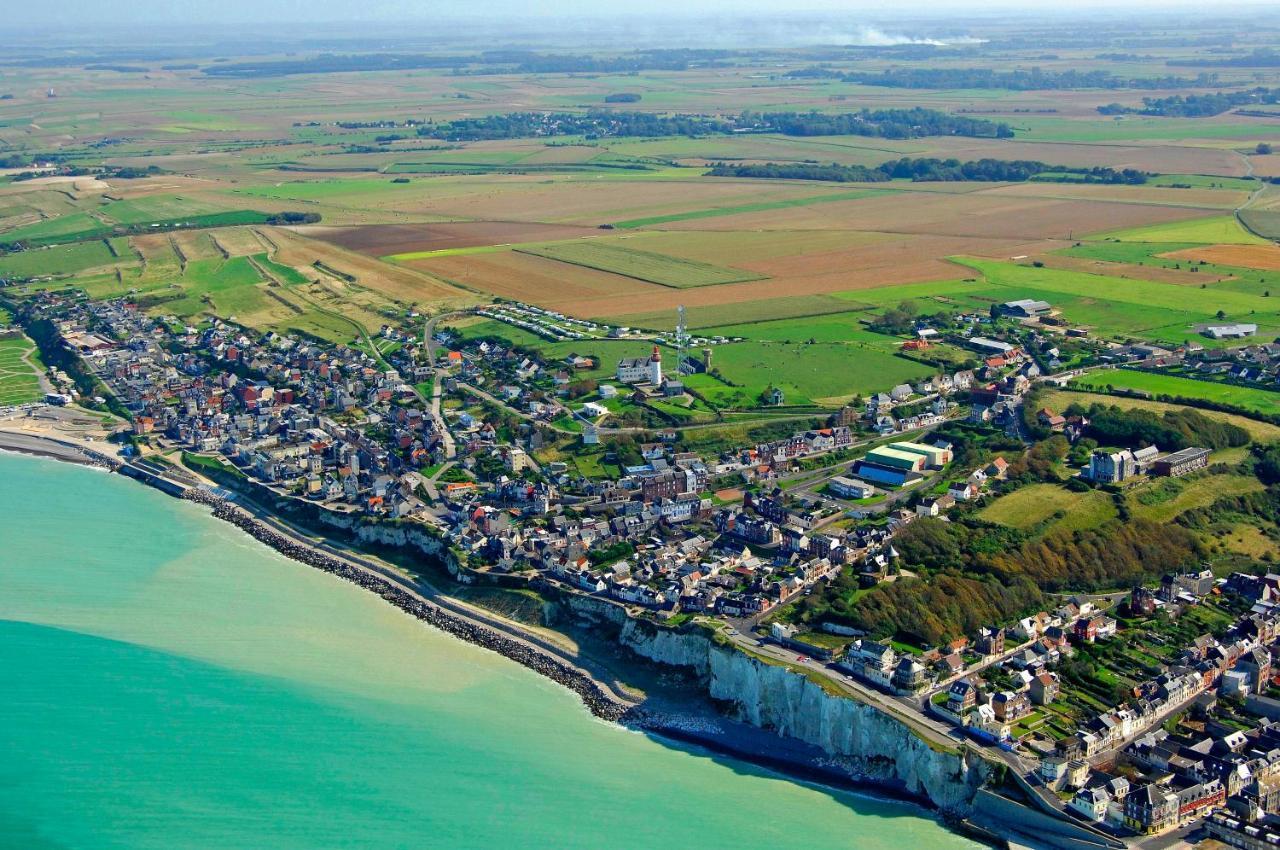 Tiny Bikini, Ault, Baie De Somme, 200 M De La Mer Exteriör bild